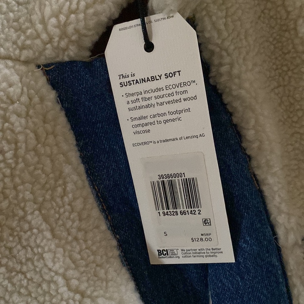 NWT Levis Off-White and Blue Sherpa Ex-Boyfriend Trucker Jacket size small - Picture 5 of 6